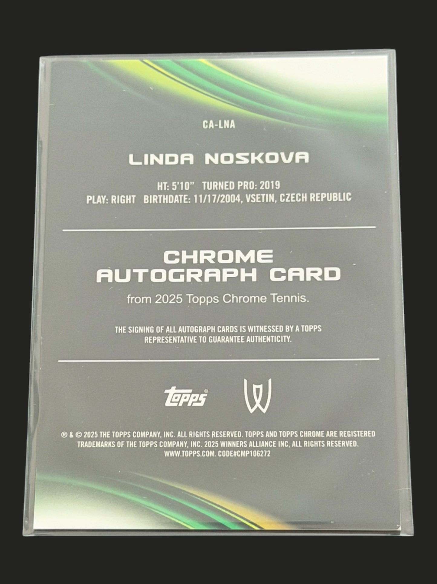 2025 Topps Chrome Autograph Linda Noskova