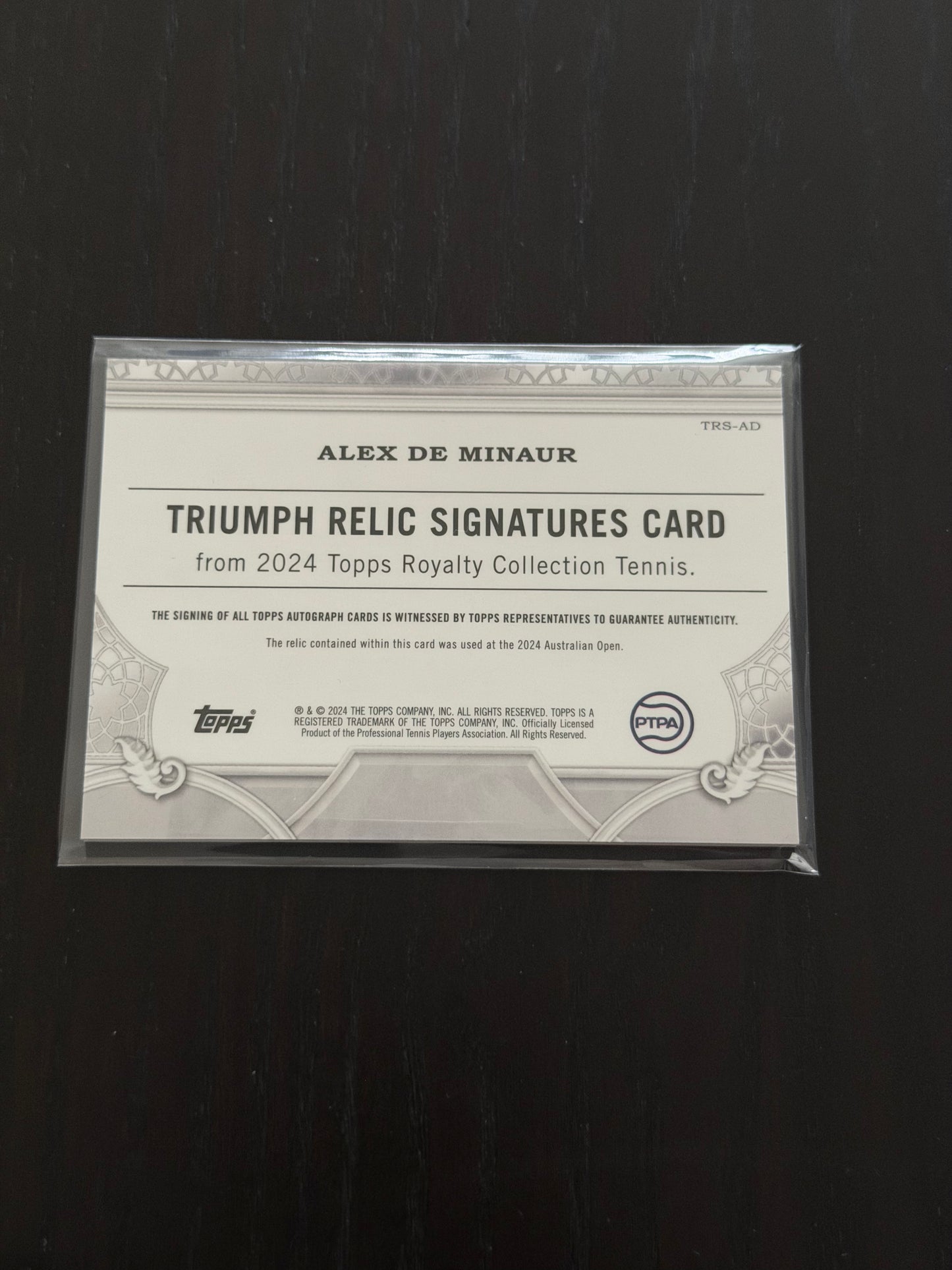 2024 Topps Royalty Gold Triumph Relic Signatures 09/10 Alex de Minaur