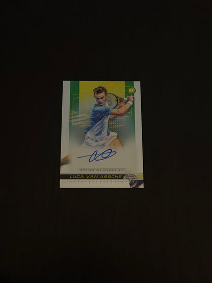 2024 Topps Chrome Autograph Luca van Assche