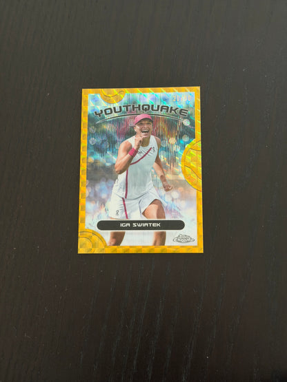 2025 Topps Chrome Iga Swiatek — Gold Geometric Youthquake /50