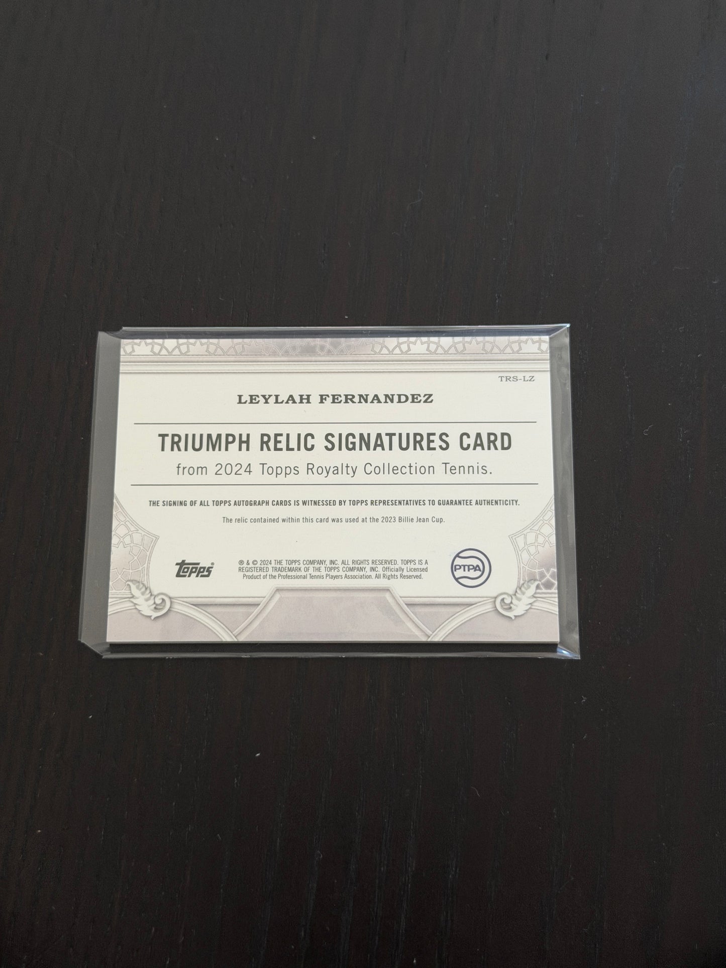 2024 Topps Royalty Leylah Fernandez — Triumph Relic Signatures /75